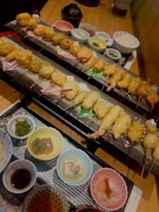 ✎𓈒𓂂𓏸 祇園本店「舞妓飯」で贅沢なひととき。 八坂神社から […]