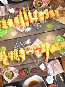 ⁡ ⁡ 🍽舞妓飯 嵐山店 📍京都府京都市右京区嵯峨柳田町45 […]